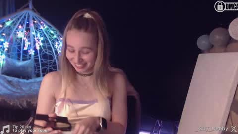 Snapshot of _mother_of_cats chatting on 02/10/25, 06:56 Debby online show from 02/10/25, 06:56