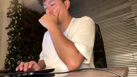 Panda  online show from 12/05/24, 04:53