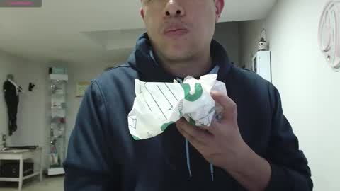 Panda  online show from 10/16/25, 02:34