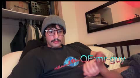 _mrguy_ online show from 06/09/26, 01:28