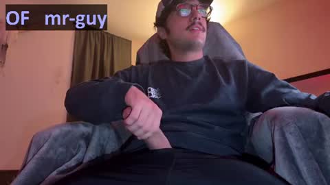 _mrguy_ online show from 07/14/26, 08:19