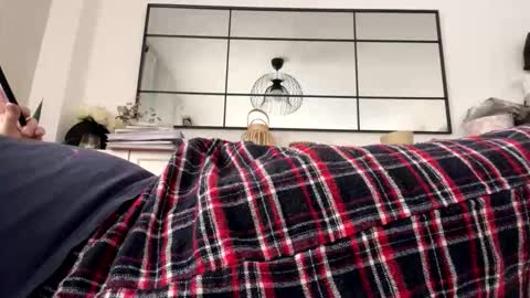 Snapshot of _muestroverga chatting on 11/09/25, 12:03 _muestroverga online show from 11/09/25, 12:03