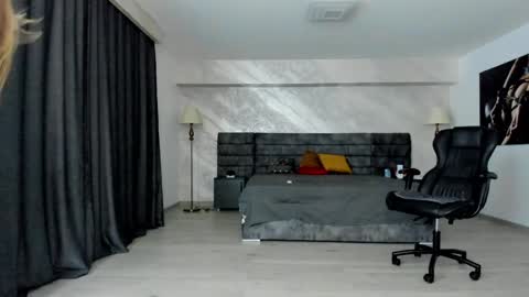 Maya online show from 03/12/25, 11:31