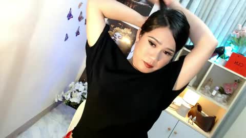_mysticdoll_ online show from 04/21/26, 03:35