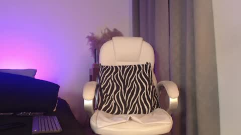 Naia Ross online show from 05/31/26, 02:09
