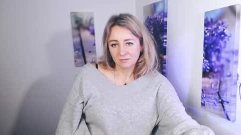 Naomi online show from 04/22/26, 11:12