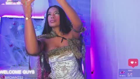 Snapshot of _naomibrown_ chatting on 10/18/25, 02:47 naomi brown online show from 10/18/25, 02:47