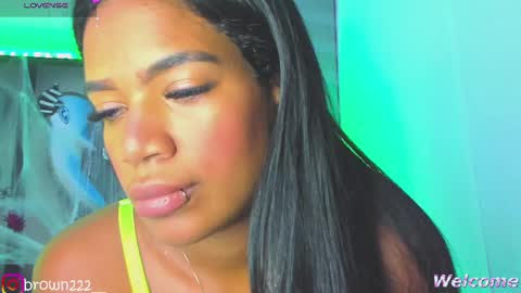 Snapshot of _naomibrown_ chatting on 10/26/25, 02:17 naomi brown online show from 10/26/25, 02:17