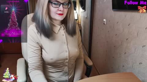 MagicWoman online show from 02/05/25, 10:01