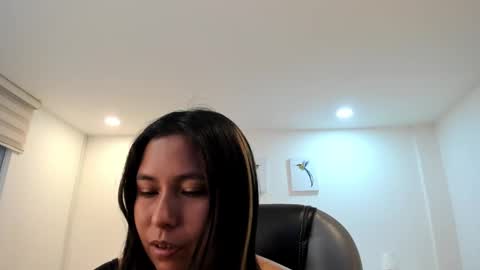 Natalie online show from 02/05/25, 03:02