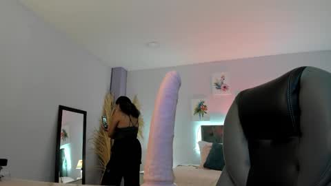 Natalie online show from 11/08/25, 11:58