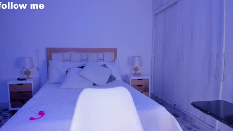  Natasha online show from 02/05/25, 11:34