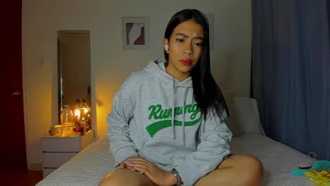 Snapshot of _nathaliesex chatting on 12/11/24, 06:47 independent model natha online show from 12/11/24, 06:47