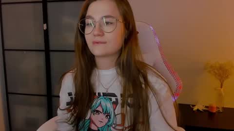 Snapshot of _nemalkovamia chatting on 12/04/24, 07:39 Mia with a big heart online show from 12/04/24, 07:39