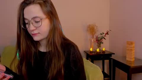 Snapshot of _nemalkovamia chatting on 02/16/25, 03:26 Mia with a big heart online show from 02/16/25, 03:26