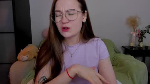 Snapshot of _nemalkovamia chatting on 02/26/25, 03:10 Mia with a big heart online show from 02/26/25, 03:10