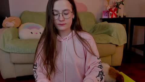 Snapshot of _nemalkovamia chatting on 03/06/25, 06:41 Mia with a big heart online show from 03/06/25, 06:41