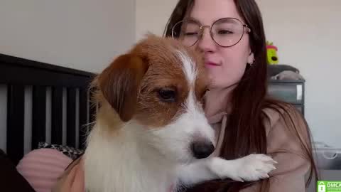 Snapshot of _nemalkovamia chatting on 03/10/25, 06:05 Mia with a big heart online show from 03/10/25, 06:05