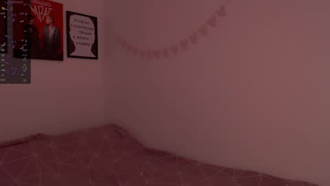 Snapshot of _ni_kiss chatting on 12/03/24, 11:24 Nika online show from 12/03/24, 11:24