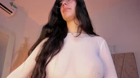 Niah  You can call me Ni or cutie haha online show from 01/10/25, 11:39