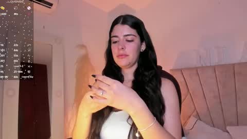 Niah  You can call me Ni or cutie haha online show from 02/12/25, 09:01