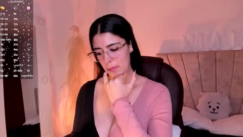 Niah  You can call me Ni or cutie haha online show from 03/04/25, 09:11