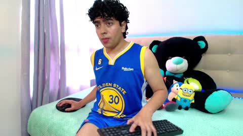 Snapshot of _nickconnor1 chatting on 12/13/24, 08:04 Nicolas online show from 12/13/24, 08:04