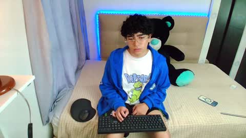 Snapshot of _nickconnor1 chatting on 01/02/25, 10:44 Nicolas online show from 01/02/25, 10:44