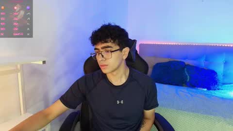 Snapshot of _nickconnor1 chatting on 12/03/25, 05:11 Nicolas online show from 12/03/25, 05:11