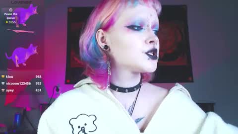 Nicole online show from 12/20/25, 11:56