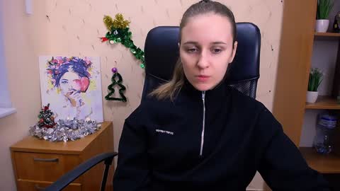 Nica online show from 12/28/24, 12:24