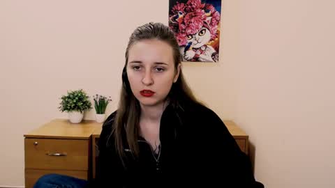 Snapshot of _nicole_new chatting on 01/17/25, 05:51 Nica online show from 01/17/25, 05:51