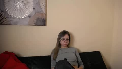 Nica online show from 03/04/26, 10:32