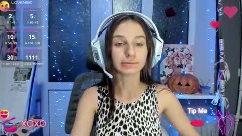 Nika online show from 10/28/25, 02:31