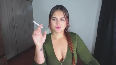 Nina  online show from 12/24/24, 12:00