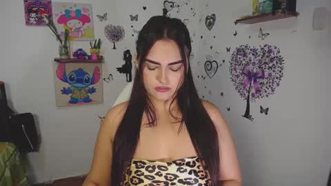 Nina  online show from 10/12/25, 05:28