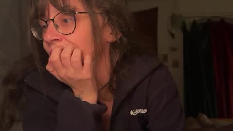 Mila online show from 04/02/26, 12:52