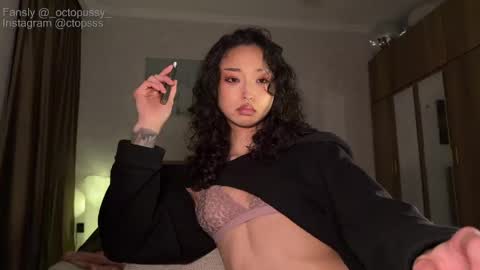 Mikayla online show from 05/24/26, 08:47