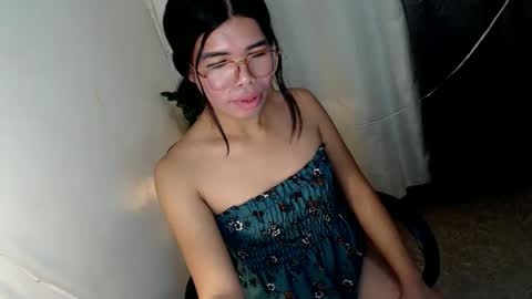 _odette22 online show from 05/22/26, 06:02