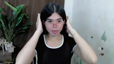 Snapshot of _odette22 chatting on 06/27/26, 12:22 _odette22 online show from 06/27/26, 12:22