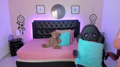 Olivia jones online show from 02/02/26, 01:54