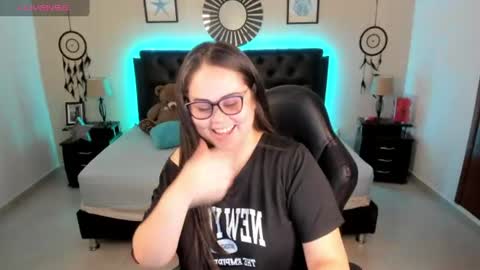 Olivia jones online show from 07/06/26, 02:47