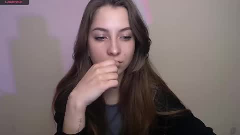 Olivia online show from 10/03/25, 11:29