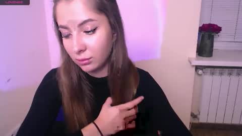 Olivia online show from 10/04/25, 10:24