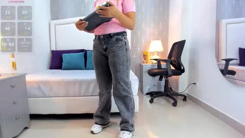  peach1  online show from 03/16/26, 03:05