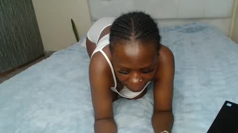 Peach online show from 03/31/26, 02:46