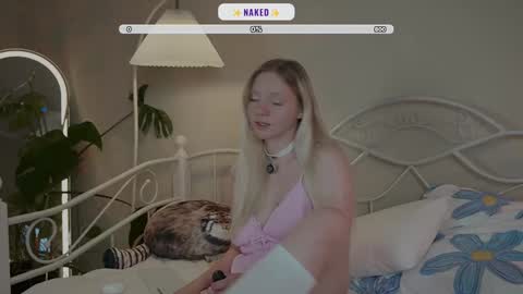 Snapshot of _penisflytrap_ chatting on 09/17/25, 03:08 Viktoria online show from 09/17/25, 03:08