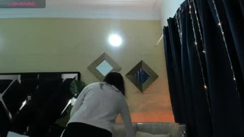 pinki online show from 04/13/26, 02:17