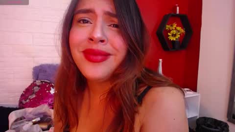 Laura online show from 10/15/25, 06:19