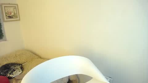 Snapshot of _poison_sweet chatting on 07/28/26, 07:39 Laura online show from 07/28/26, 07:39